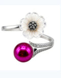 OYSTER SHELL WHITE FLOWER RING